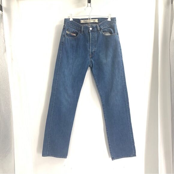 Diesel Industry Size 32/34 Button Fly 100% Cotton Classic Fit Strait Leg Jeans